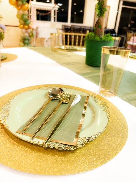 Tabletop + China