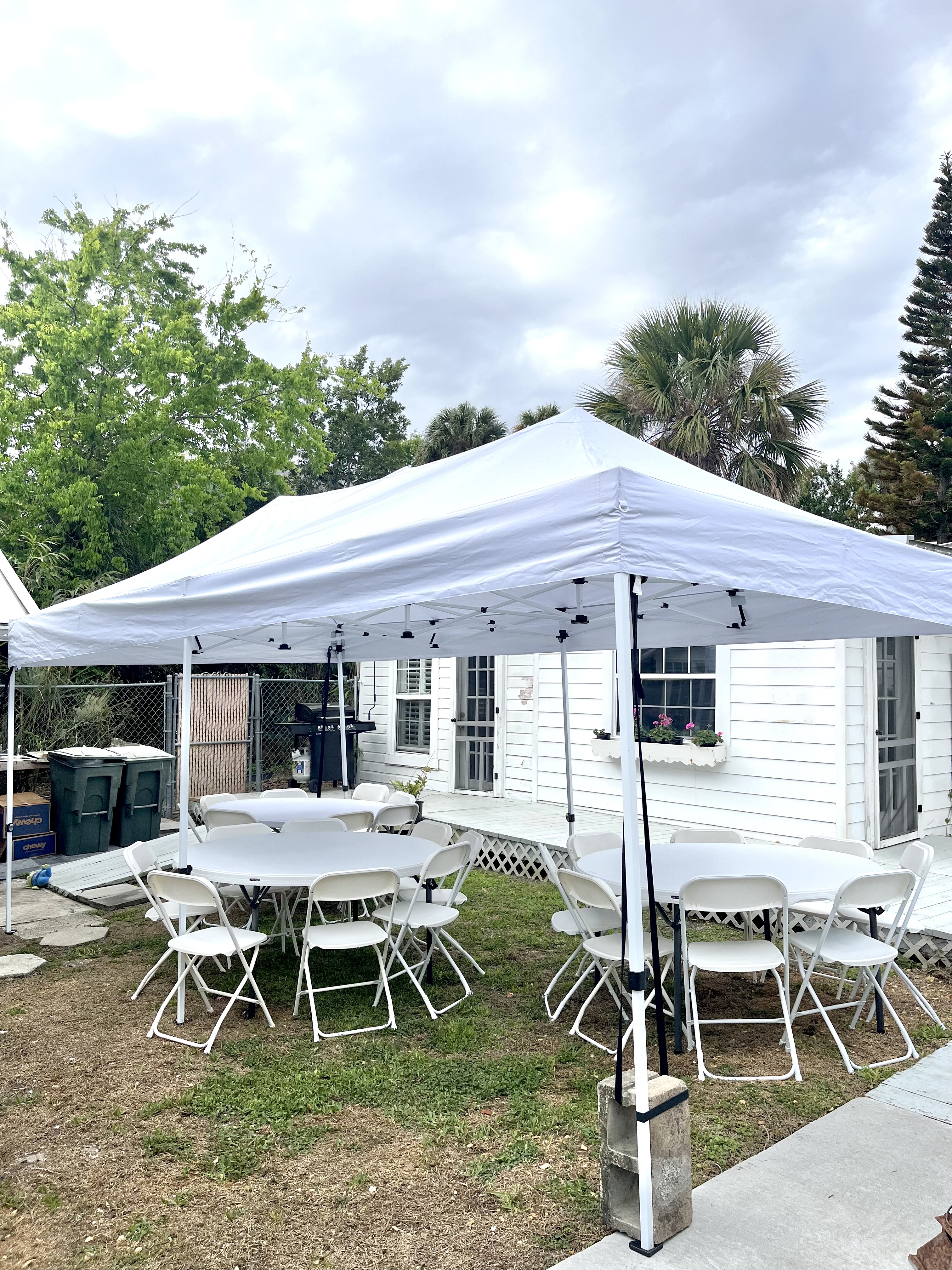 Tent setup, round tables